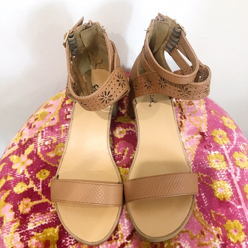 Irene Story Brown Sandal w/ Heel